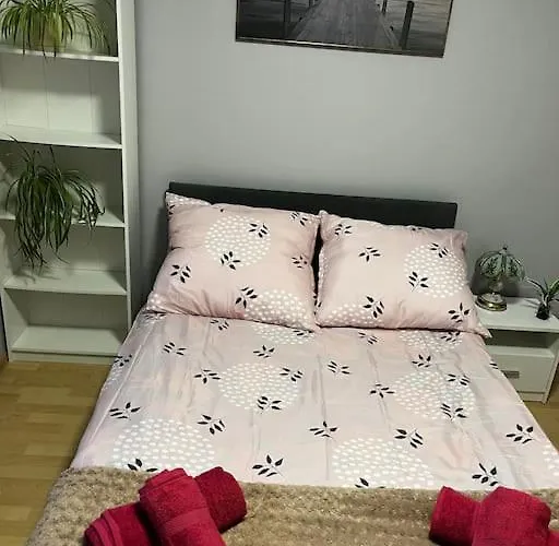 Apartament Apartment Reda